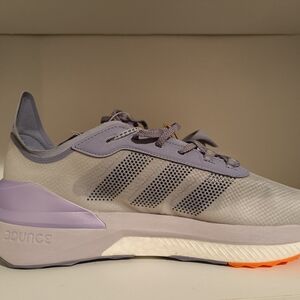 Adidas Men’s AVRYN Silver Violet Running Shoes Sz 11.5 Gym workout Casual Style